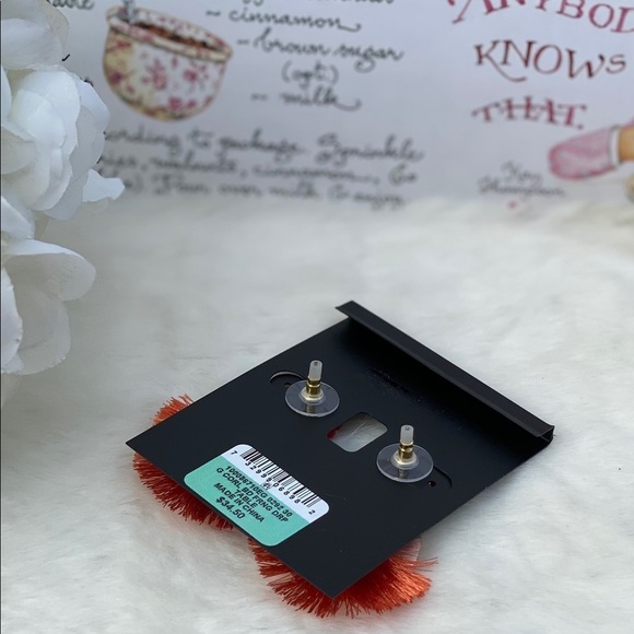 NWT INC INTL CONCEPTS CORAL & FRINGE EARRINGS - Picture 3 of 3